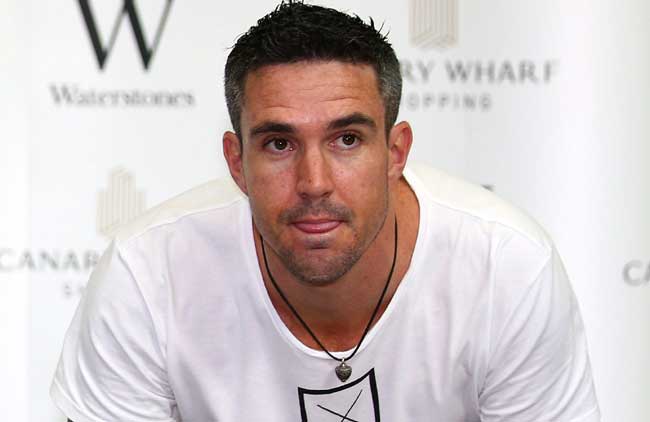 4,922 Kevin Pietersen And Ashes Stock Photos, High-Res Pictures, and Images  - Getty Images
