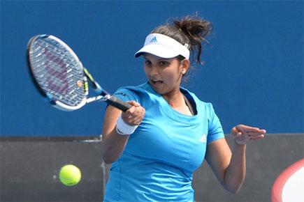 Sania Mirza joins Swatch Bharat campaign, cleans Hyderabad road