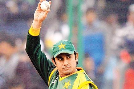 Ajmal bowls with revamped action under Saqlain's supervision