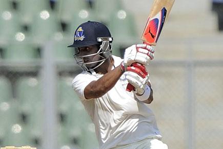 Ranji Trophy: Close shave for Bengal's Manoj Tiwary after he's hit by bouncer