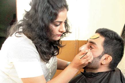 Make woman member or face contempt, SC tells make-up artists group