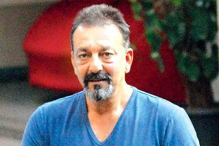 'pk' team organises special screening for Sanjay Dutt