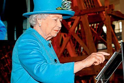 Queen Elizabeth II tweets for the first time