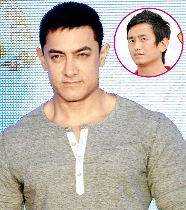 Bhaichang Bhutia and Aamir Khan