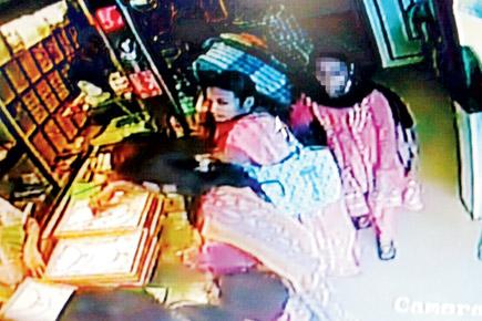 Diwali robbers use 13-year-old to loot Rs 40 lakh jewellery