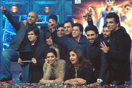 When SRK asked 'HNY' team to 'feel the love' in Kolkata