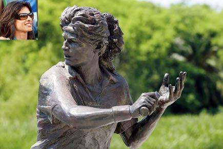 Vandals leave tennis player Gabriela Sabatini's statue empty-handed!