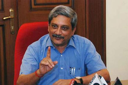 India to respond to Pakistan firing with double force: Manohar Parrikar