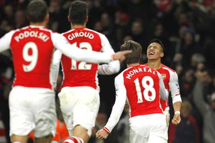 EPL: Sanchez's Arsenal late show stuns Southampton