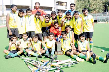 MSSA: St Stanislaus win U-14 Fr. Donnelly hockey title