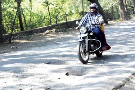 BMC yet to finish repairs on Aarey Colony Road