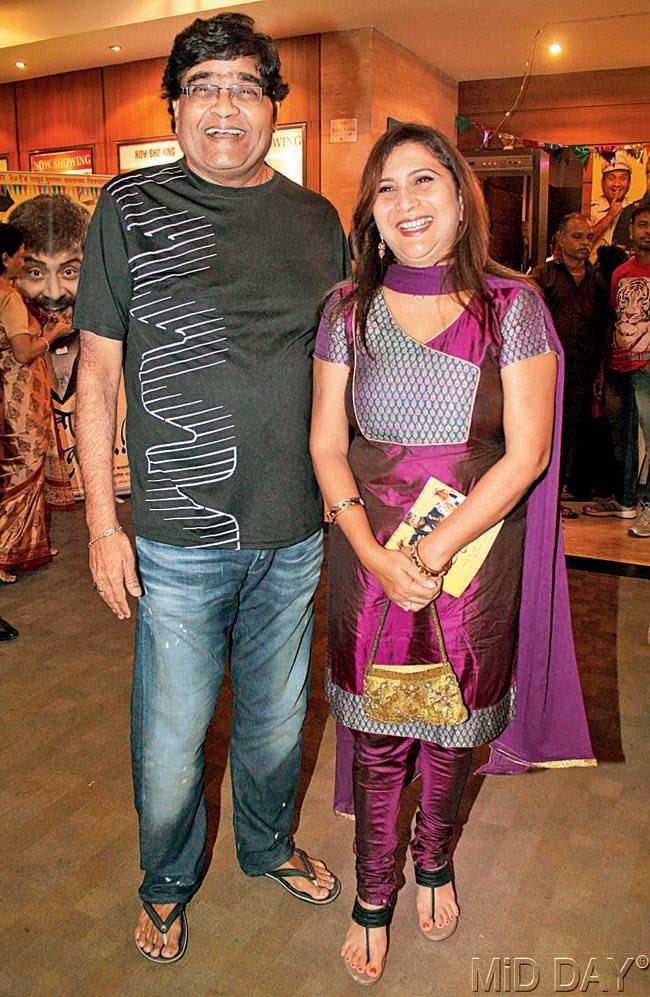 Ashok Saraf with wife, Nivedita