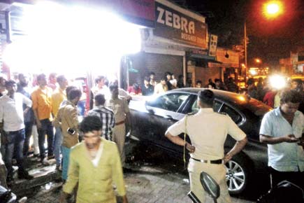 Mumbai: Car crashes into garment shop near Malad subway