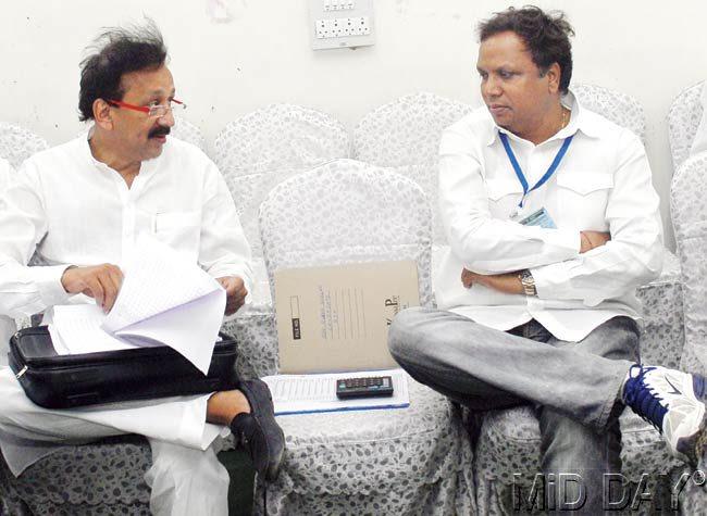 Four-time Congress MLA from Bandra West, Baba Siddiqui (left), lost to BJP city unit chief Ashish Shelar by 26,911 votes. Pic/Sayyed Sameer Abedi