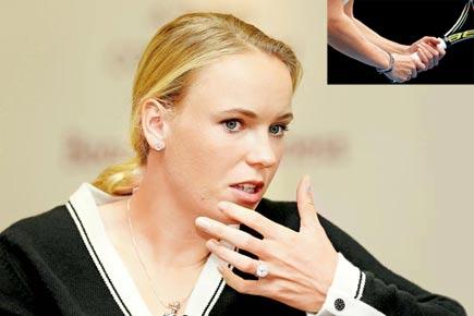 USD 15,000 gold and diamond bracelet for Caroline Wozniacki