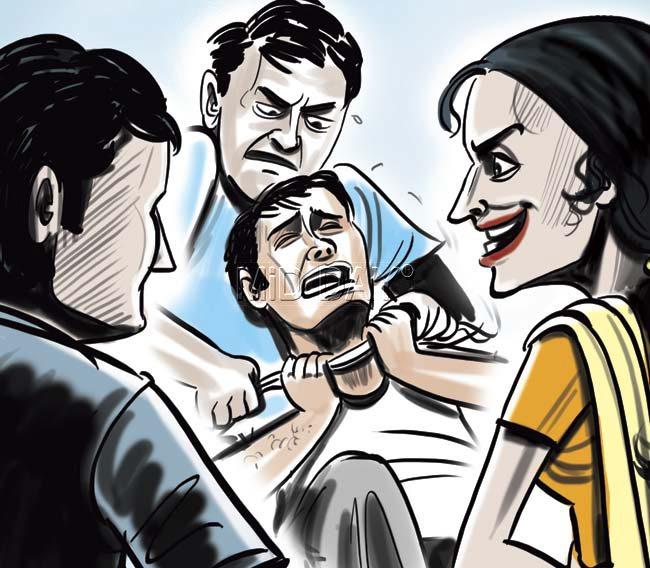 Jyotsna More’s boyfriend Pravin Patil and another accomplice Michael called Vaibhav Achrekar to a shopping centre in Naigaon. The men pretended to be cops and asked why he was harassing her. They then allegedly strangulated him to death