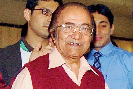 PCB yet to recognise my triple ton: Hanif Mohammad