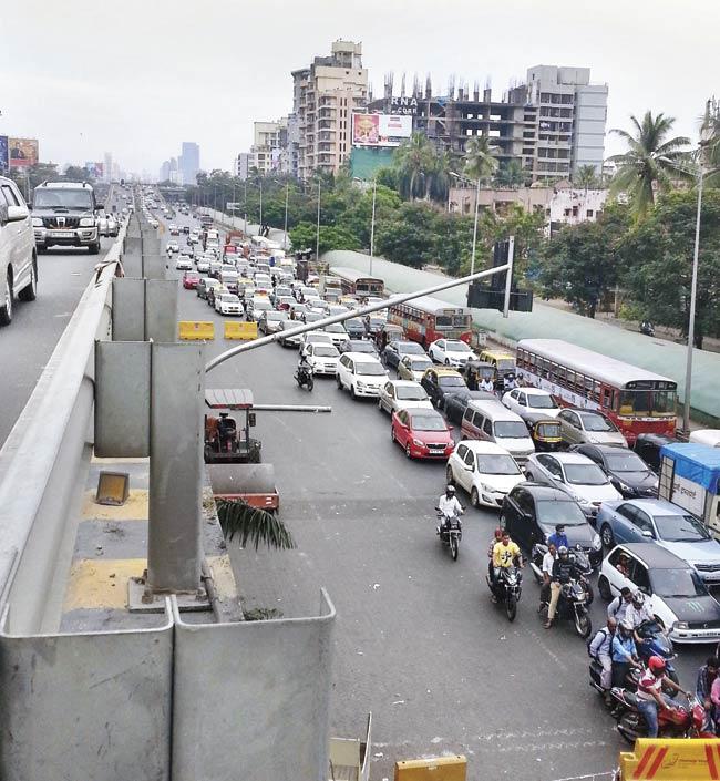 Traffic jams on the Western Express Highway during peak hours have become a common feature since construction of the northbound arm of the flyover commenced