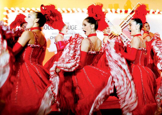 Moulin Rouges dancers