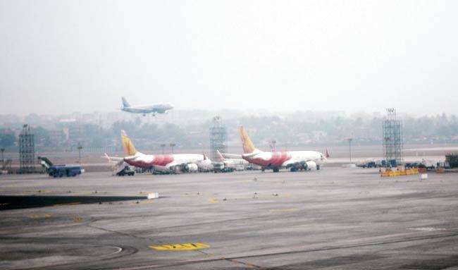 After both aircraft at Mumbai airport were cleared by the Bomb Detection and Disposal Squad, the calls were declared hoaxes. File pic