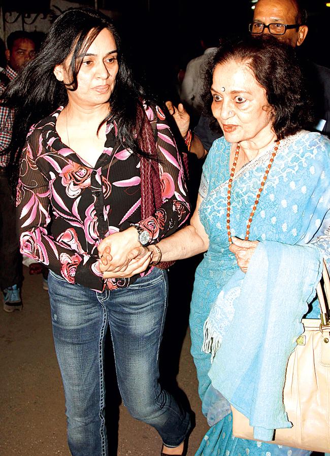 Padmini Kolhapure and Asha Parekh 