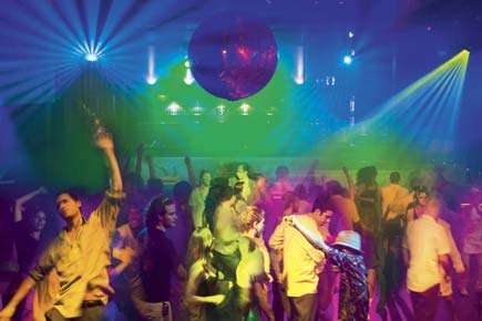 Flashback: How Mumbai partied in yesteryears 