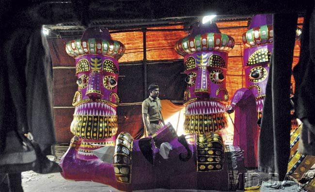 The Ravan faces stand in the sands at Girgaum Chowpatty. Pic/Bipin Kokate