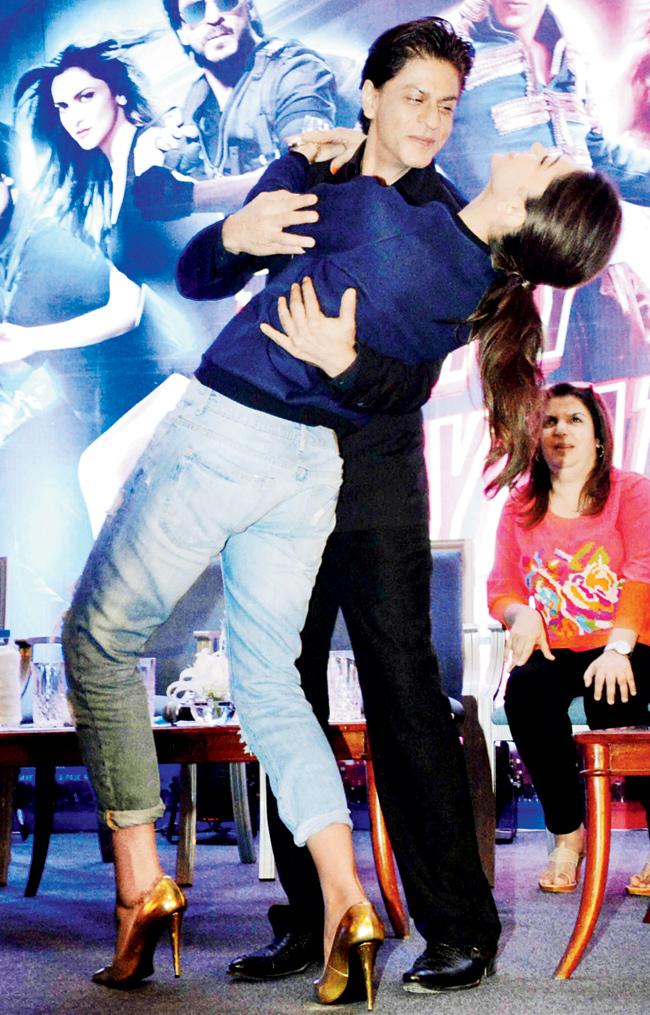 Shah Rukh Khan and Deepika Padukone 