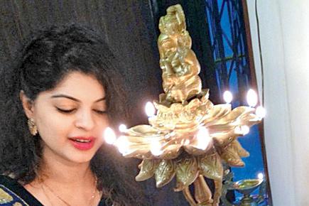 Telly actress Sneha Wagh celebrates Diwali at her home