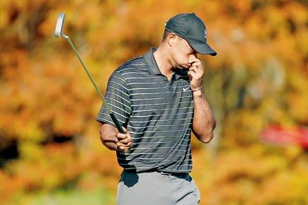 Tiger Woods struggles to five-over 77
