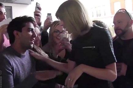 Taylor Alison Swift just got proposed by a fan in Public 