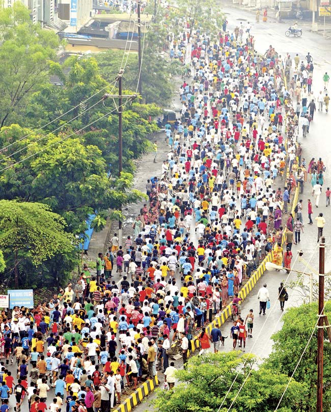 Runners stream across Vasai-Virar proving that the running boom has hit India