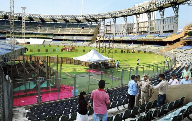 Preparations are on in full swing at Wankhede stadium. A BJP leader’s name on a banner will cover Mankad’s name on the gate