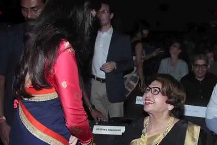 Aishwarya Rai Bachchan meets & greets ex-flame Salman's mother Helen