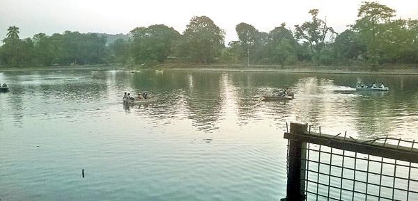 The boating facilities and lack of signage at the lake inside Chhota Kashmir leave a lot to be desired