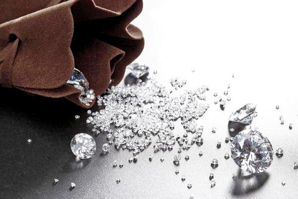 Mumbai: fake diamonds