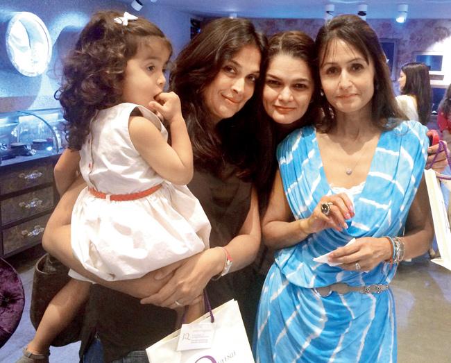 L-R): Madhu Sapre with her daughter, Indira, Suzanne Sablok and Aparna Sharma