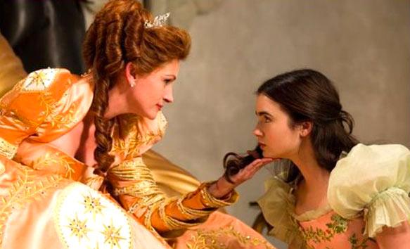Julia Roberts and Lily Collins in a still from 