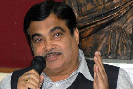 Nitin Gadkari stokes controversy, says journalists should accept 'packages'