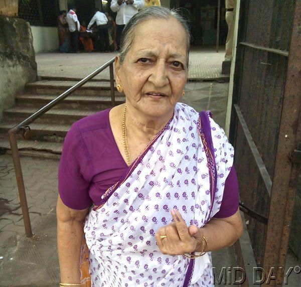 Shakuntala Upadhyay (82), a Thane resident who stepped out to vote even though she was unwell