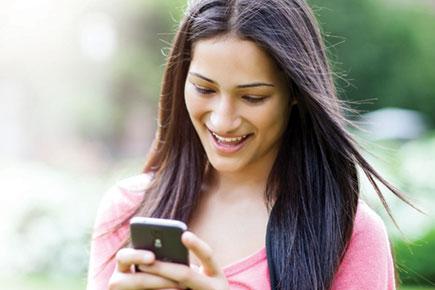 Texting better than apps to treat mental illness