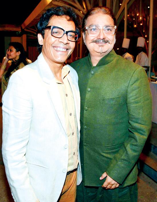 Vrajesh Hirjee with Vinay Pathak
