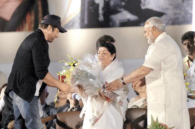 Sunny Deol attended Narendra Modi’s event at the Mahalakshmi Race Course to felicitate Lata Mangeshkar last week. Pic/Ashish Rane