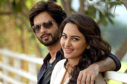 Did Sonakshi refuse to be on KJo's show without Shahid?