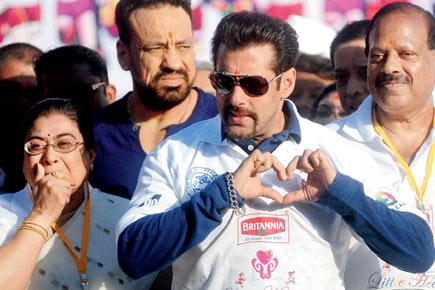 Salman Khan stands for children's cause