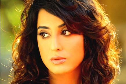 Mahie Gill danced her heart out in 'Gang of Ghosts'