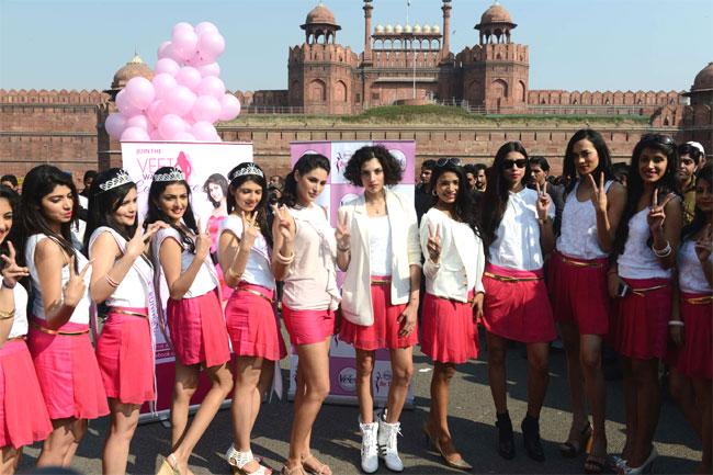 Nargis Fakhri with finalists at walk of confidence for Be the Diva finale at Red Fort