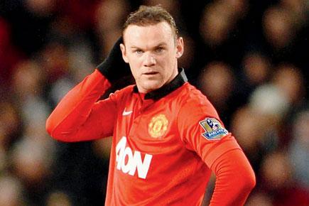 Wayne Rooney in talks over new Man United contract