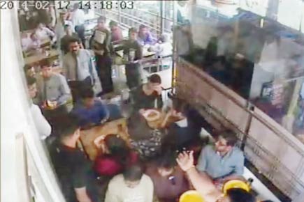 Rogue men abuse MiD DAY journalists in a Mumbai eatery