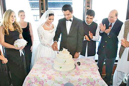 Veena Malik has a white wedding on a cruise